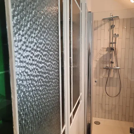 Roche Pointue - Jacuzzi - - Domaine דירה